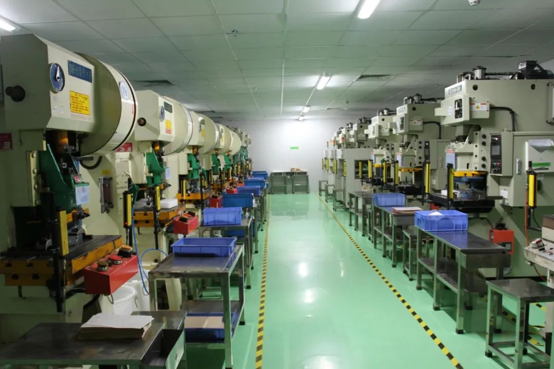 五金加工廠有機(jī)廢氣異味控制，Dejing的凈?除臭劑如何做到？.jpg
