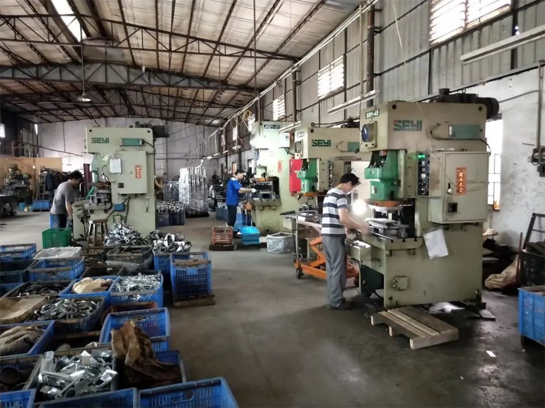 五金加工廠有機(jī)廢氣異味控制，Dejing的凈?除臭劑如何做到？
